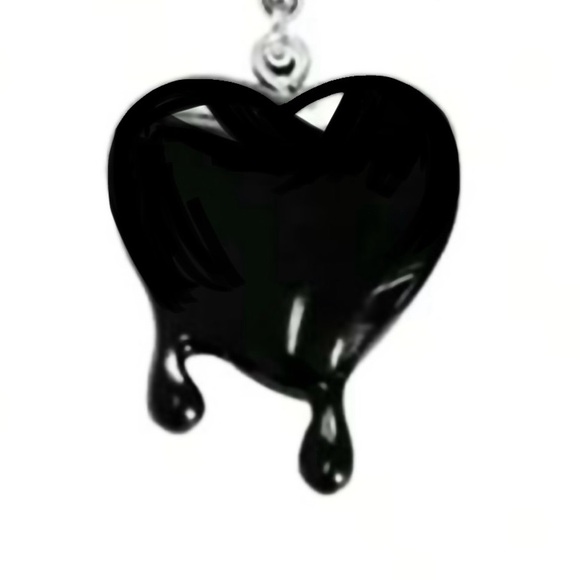 Dark Heart Black Blood Slime Liquid Dripping Droplet Goth Vamp Werewolf Necklace - Picture 2 of 11
